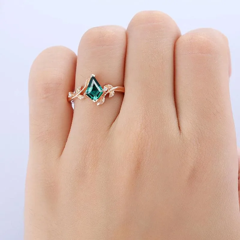 14k Rose Gold Kite Cut Art Deco Leaf Vines Shape Emerald Emerald Engagement Ring