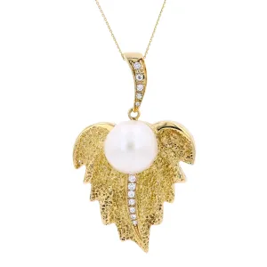 18K YG 13MM Pearl Leaf Pendant
