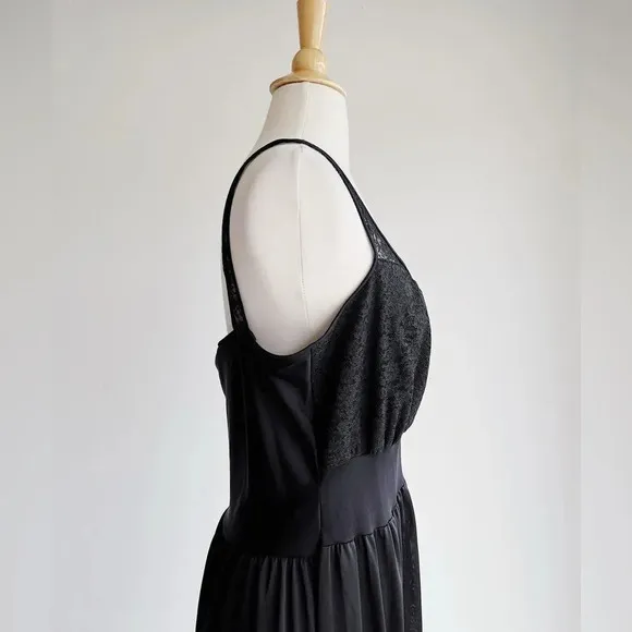 1950’s VAN RAALTE | Black Mid Century Petalskin Nightgown | 40&quot; Bust