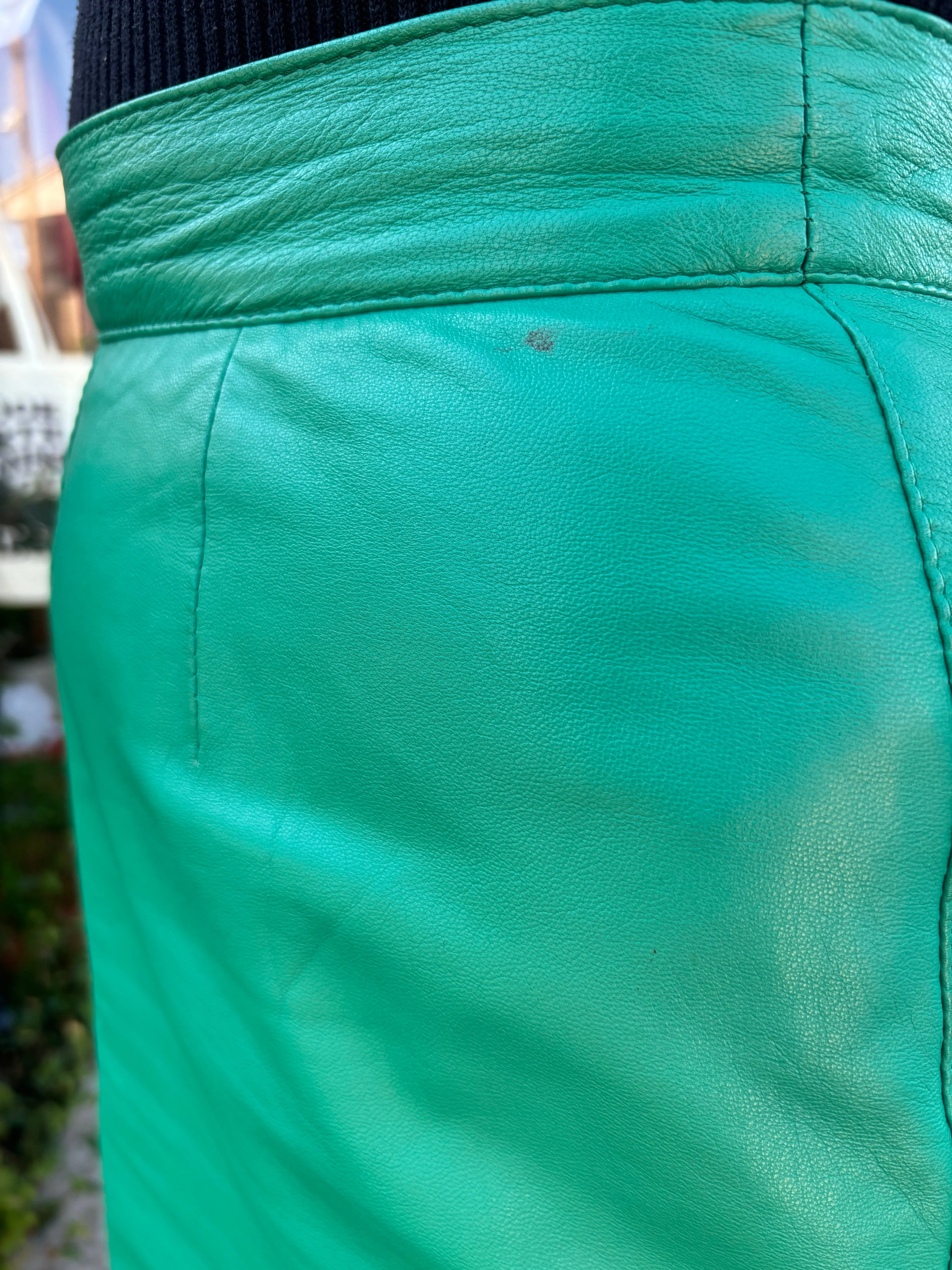 1980s Vera Pelle Italian leather skirt