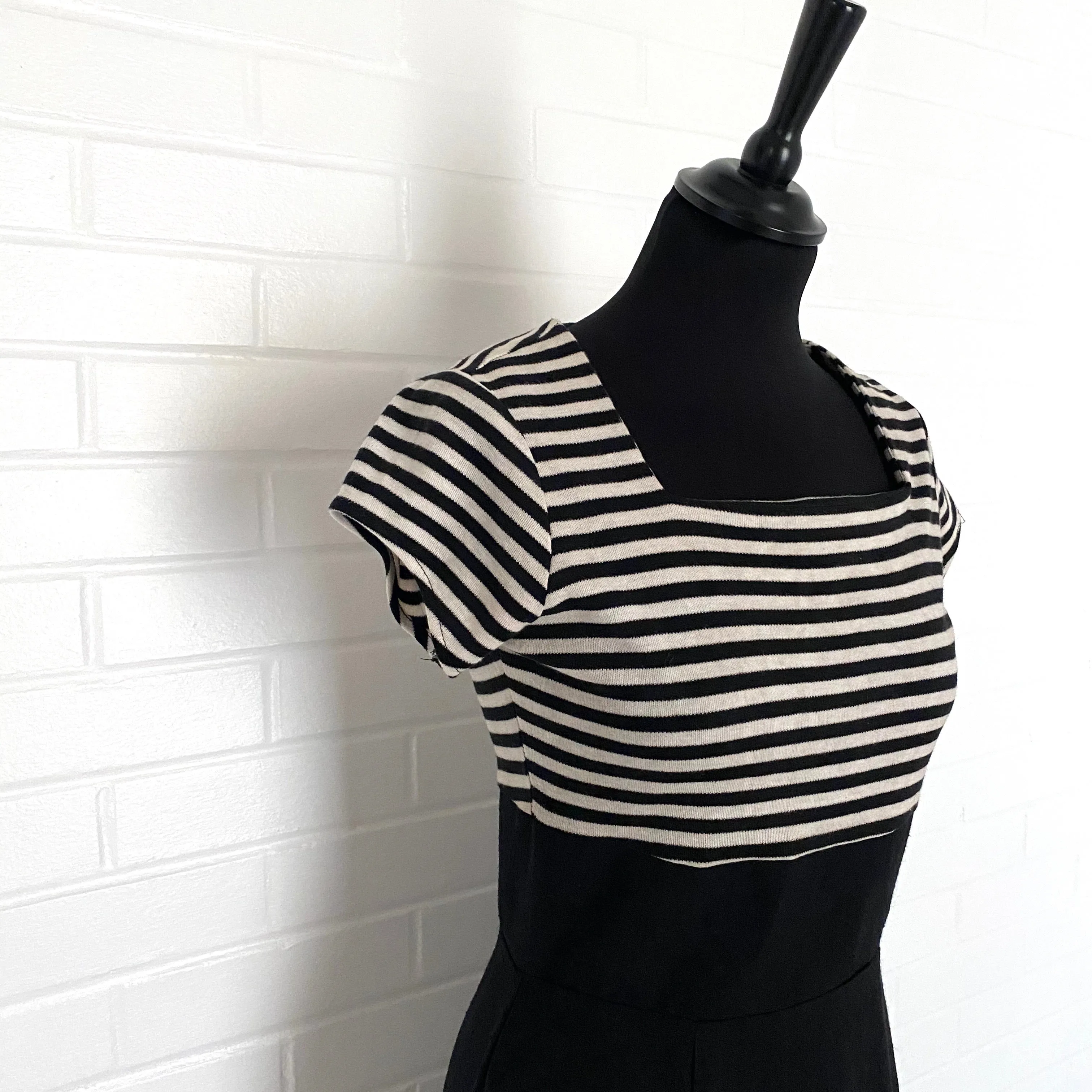 1980s Vicky Vaughn Dress