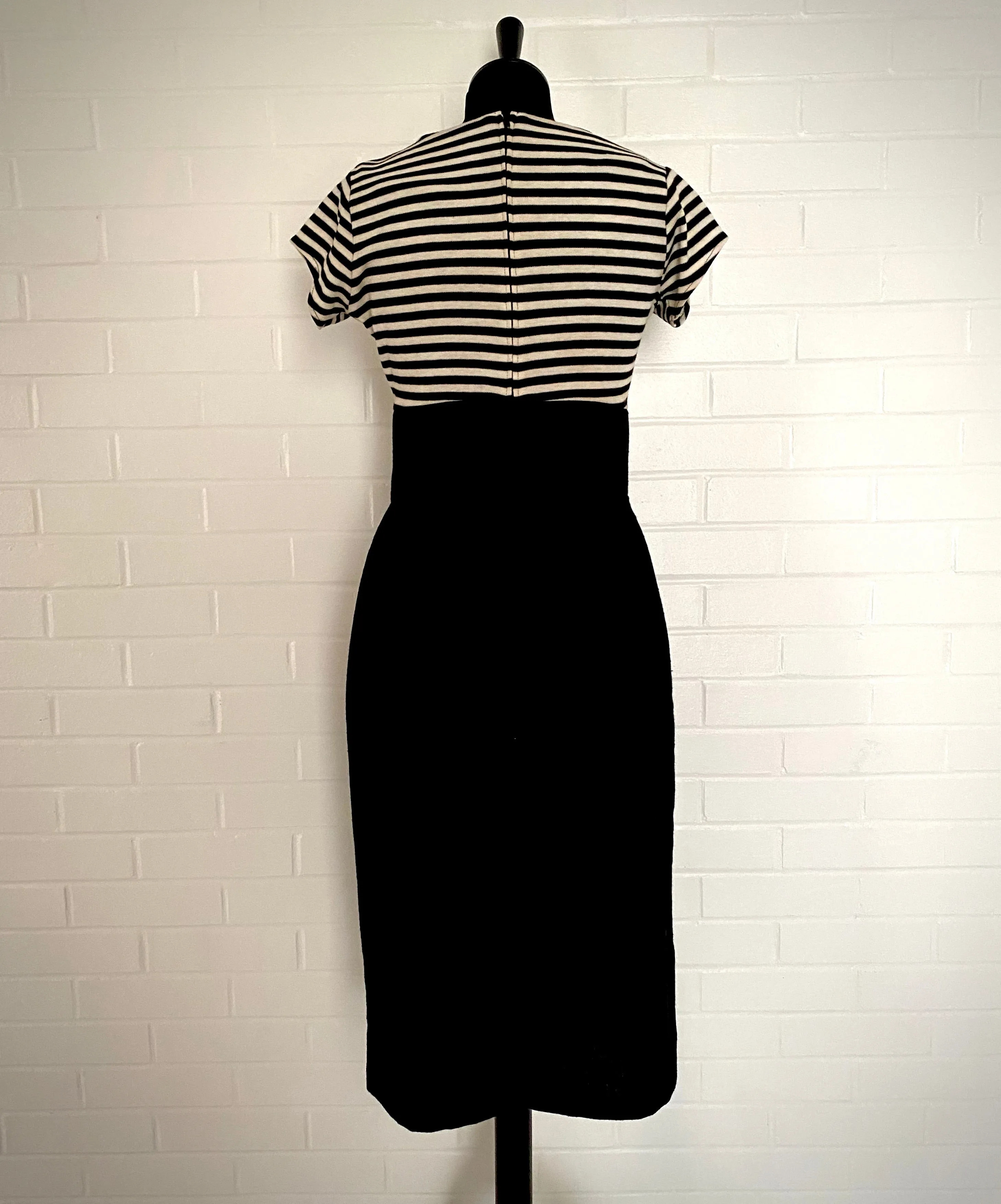 1980s Vicky Vaughn Dress