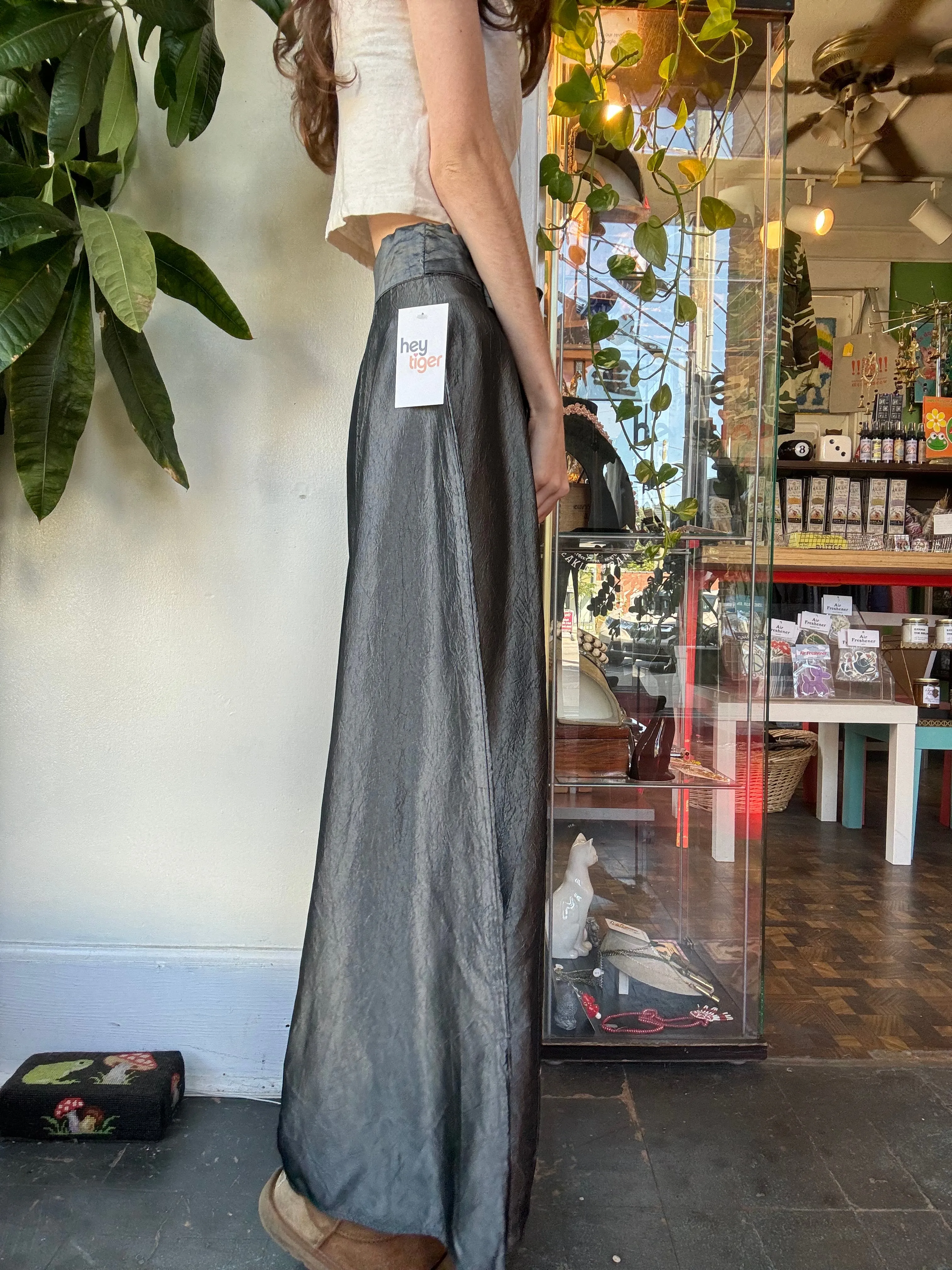 90s/00s Spring Street crinkled maxi skirt