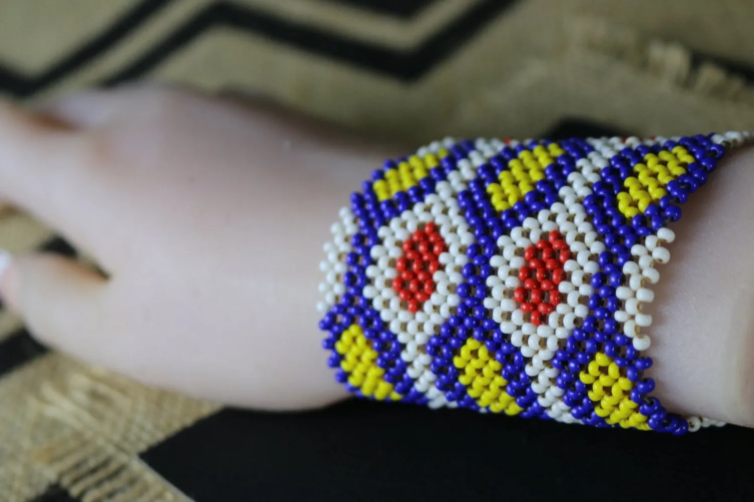 Art# K130 4 inch Original Kayapo Traditional Peyote stitch Beaded Bracelet from Brazil.