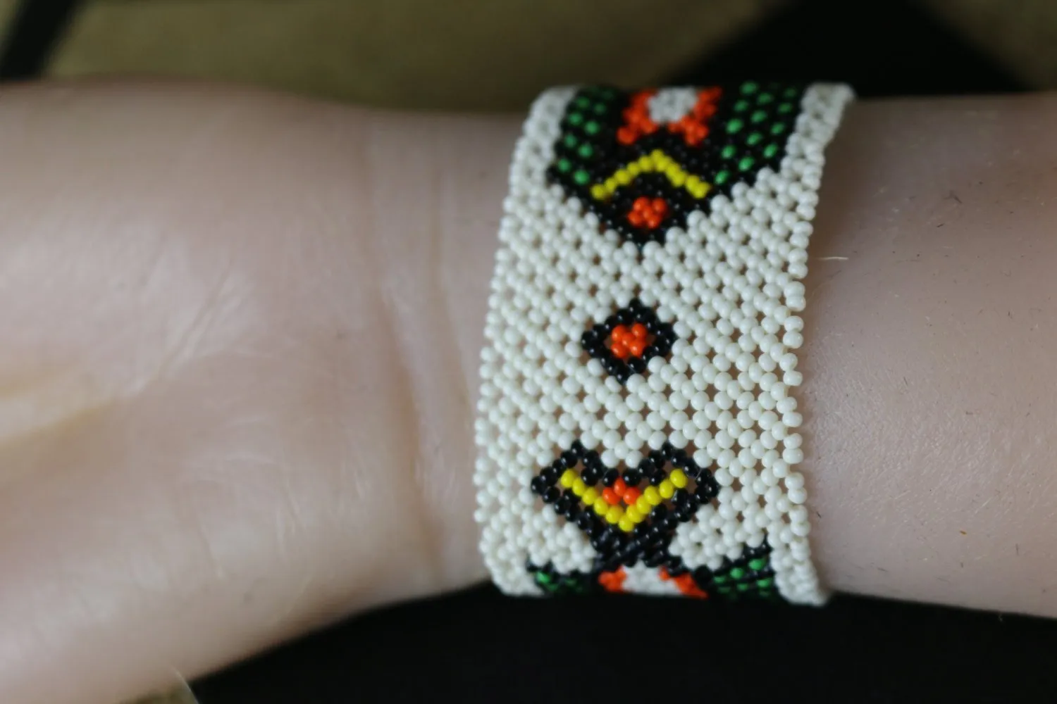 Art# K153  3  inch Original Kayapo Traditional Peyote stitch Beaded Bracelet from Brazil.