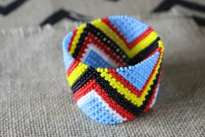 Art# K158 3.5  inch Original Kayapo Traditional Peyote stitch Beaded Bracelet from Brazil.