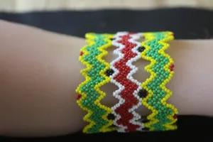 Art# K18  3  inch. Original Kayapo Traditional Peyote stitch Beaded Bracelet from Brazil.