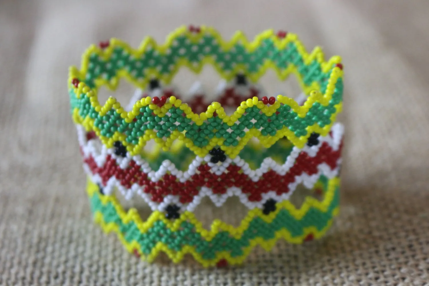 Art# K18  3  inch. Original Kayapo Traditional Peyote stitch Beaded Bracelet from Brazil.