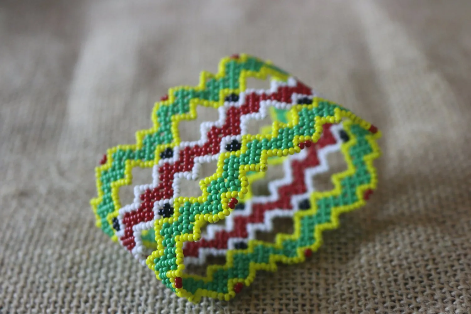 Art# K18  3  inch. Original Kayapo Traditional Peyote stitch Beaded Bracelet from Brazil.