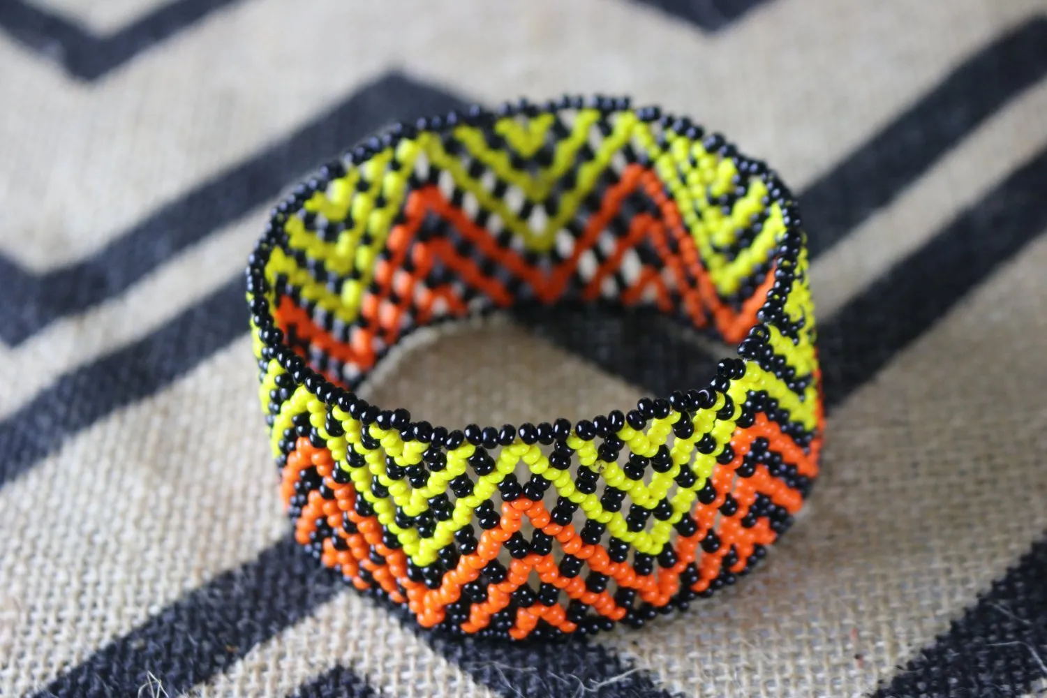 Art# K269  4  inch. Original Kayapo Traditional Peyote stitch Beaded Bracelet from Brazil.