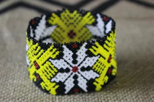 Art# K290  3  inch. Original Kayapo Traditional Peyote stitch Beaded Bracelet from Brazil.