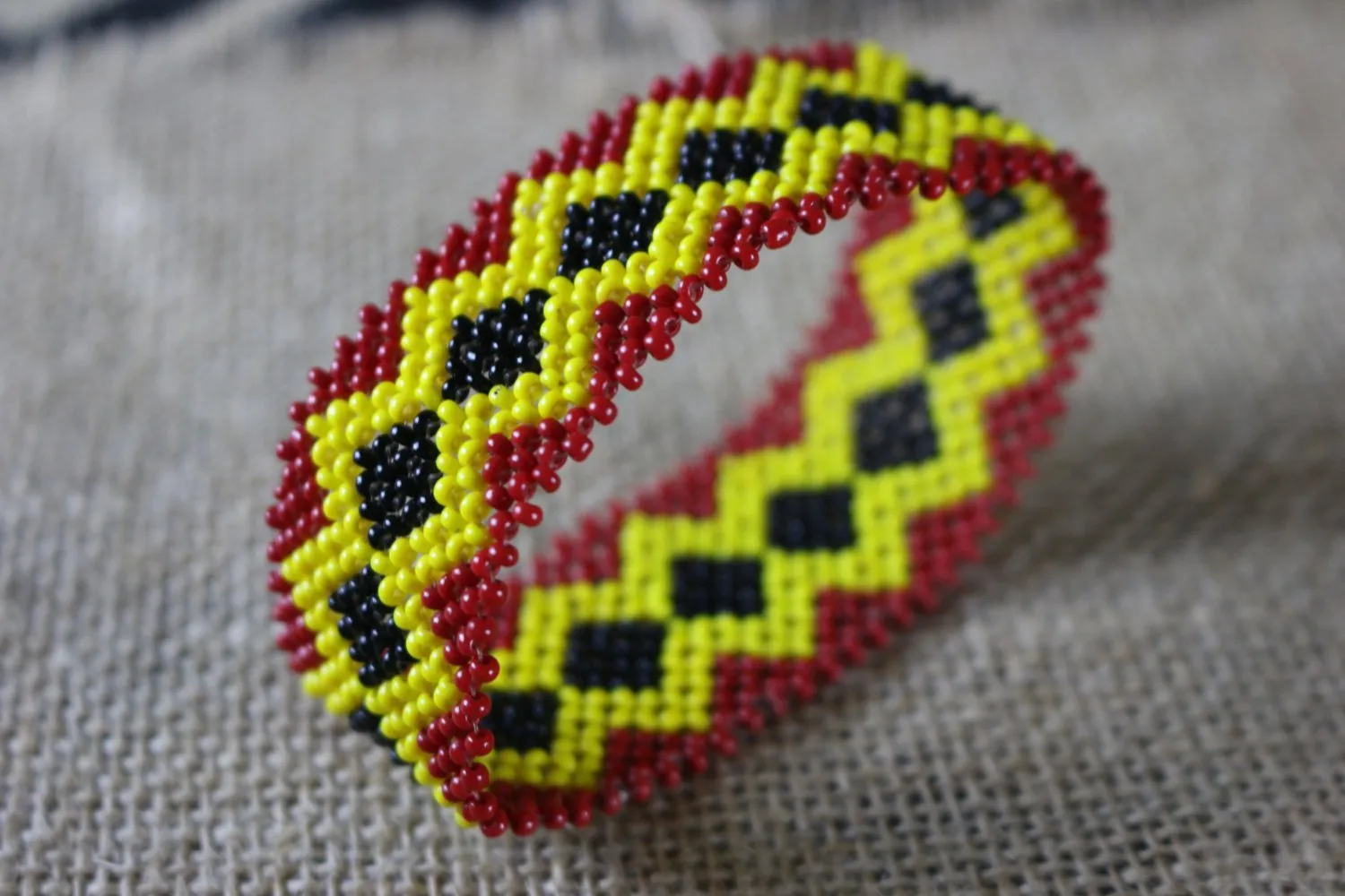 Art# K306  3.5   inch. Original Kayapo Traditional Peyote stitch Beaded Bracelet from Brazil.