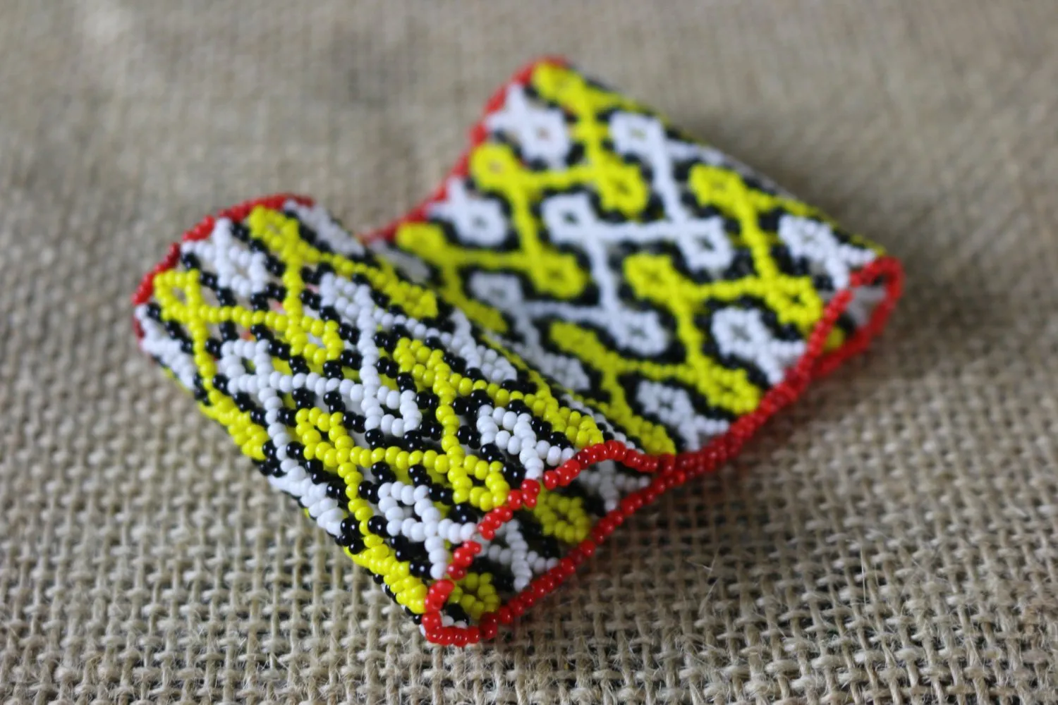 Art# K311  3 inch. Original Kayapo Traditional Peyote stitch Beaded Bracelet from Brazil.