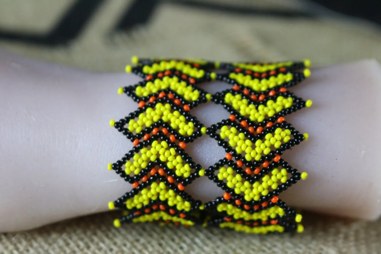 Art# K342  2.5  inch. Original Kayapo Traditional Peyote stitch Beaded Bracelet from Brazil