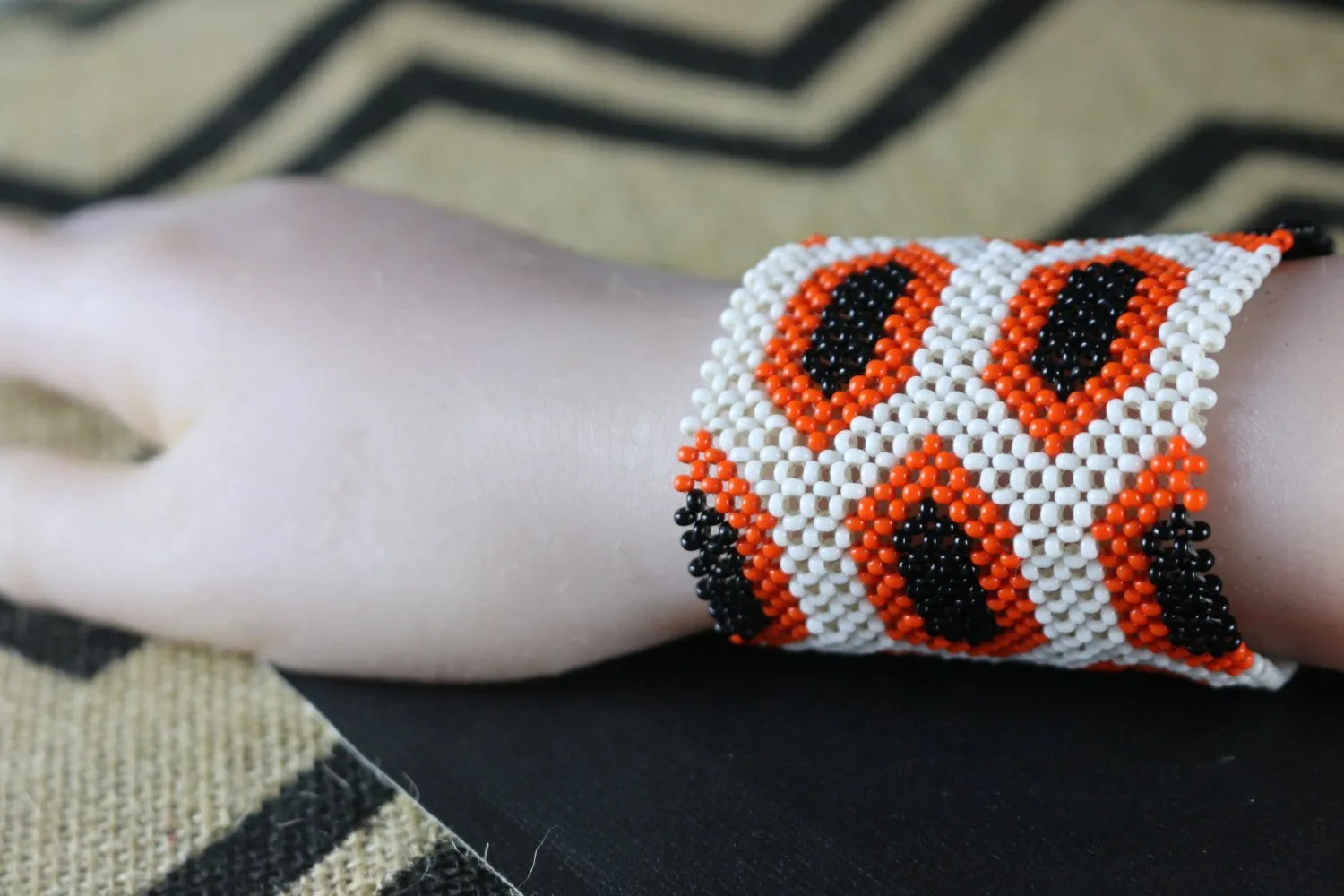 Art# K391- 3.5  inch. Original Kayapo Traditional Peyote stitch Beaded Bracelet from Brazil
