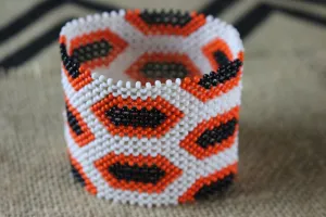 Art# K391- 3.5  inch. Original Kayapo Traditional Peyote stitch Beaded Bracelet from Brazil