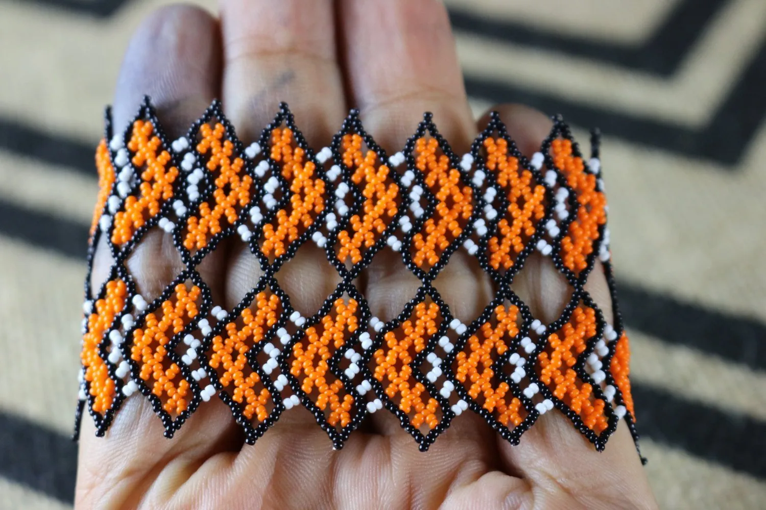 Art# K408  2.5  inch. Original Kayapo Traditional Peyote stitch Beaded Bracelet from Brazil