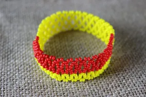 Art# K426 3.5  inch. Original Kayapo Traditional Peyote stitch Beaded Bracelet from Brazil