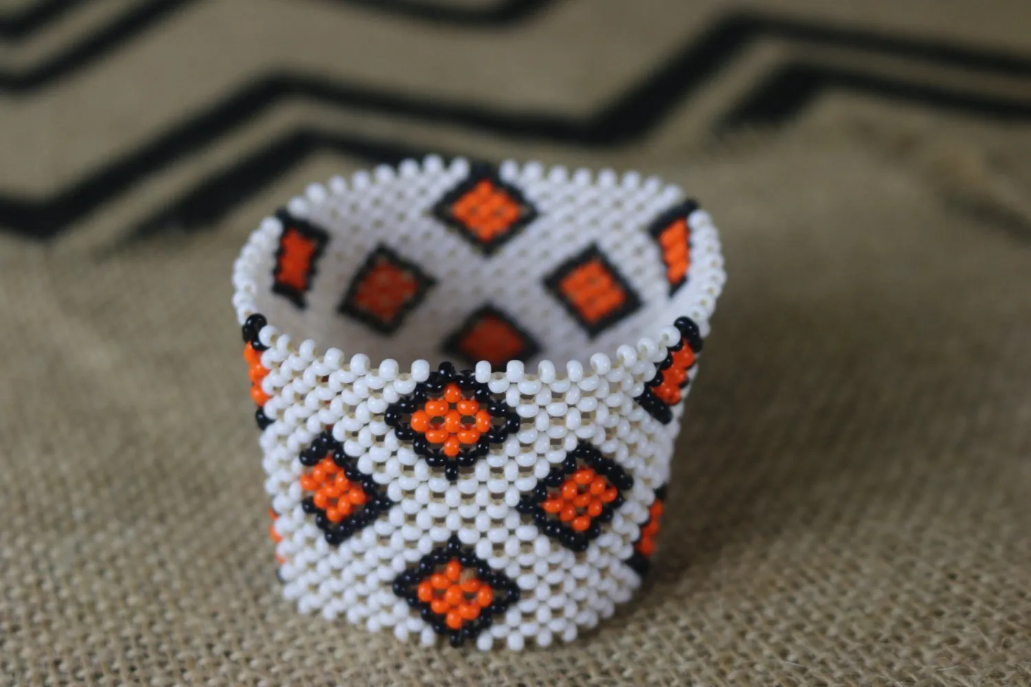 Art# K49  3.5 inch Original Kayapo Traditional Peyote stitch Beaded Bracelet from Brazil.