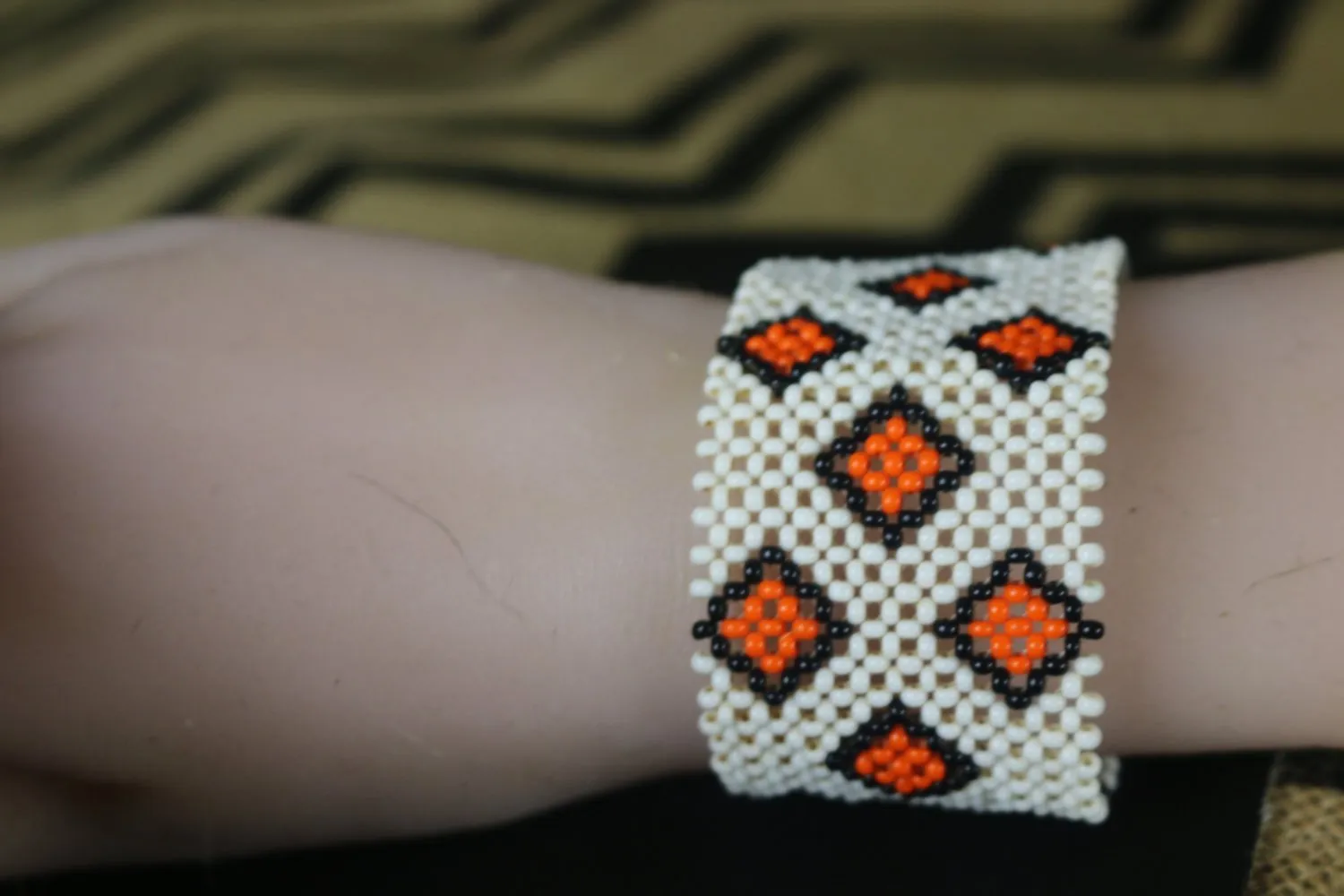 Art# K49  3.5 inch Original Kayapo Traditional Peyote stitch Beaded Bracelet from Brazil.