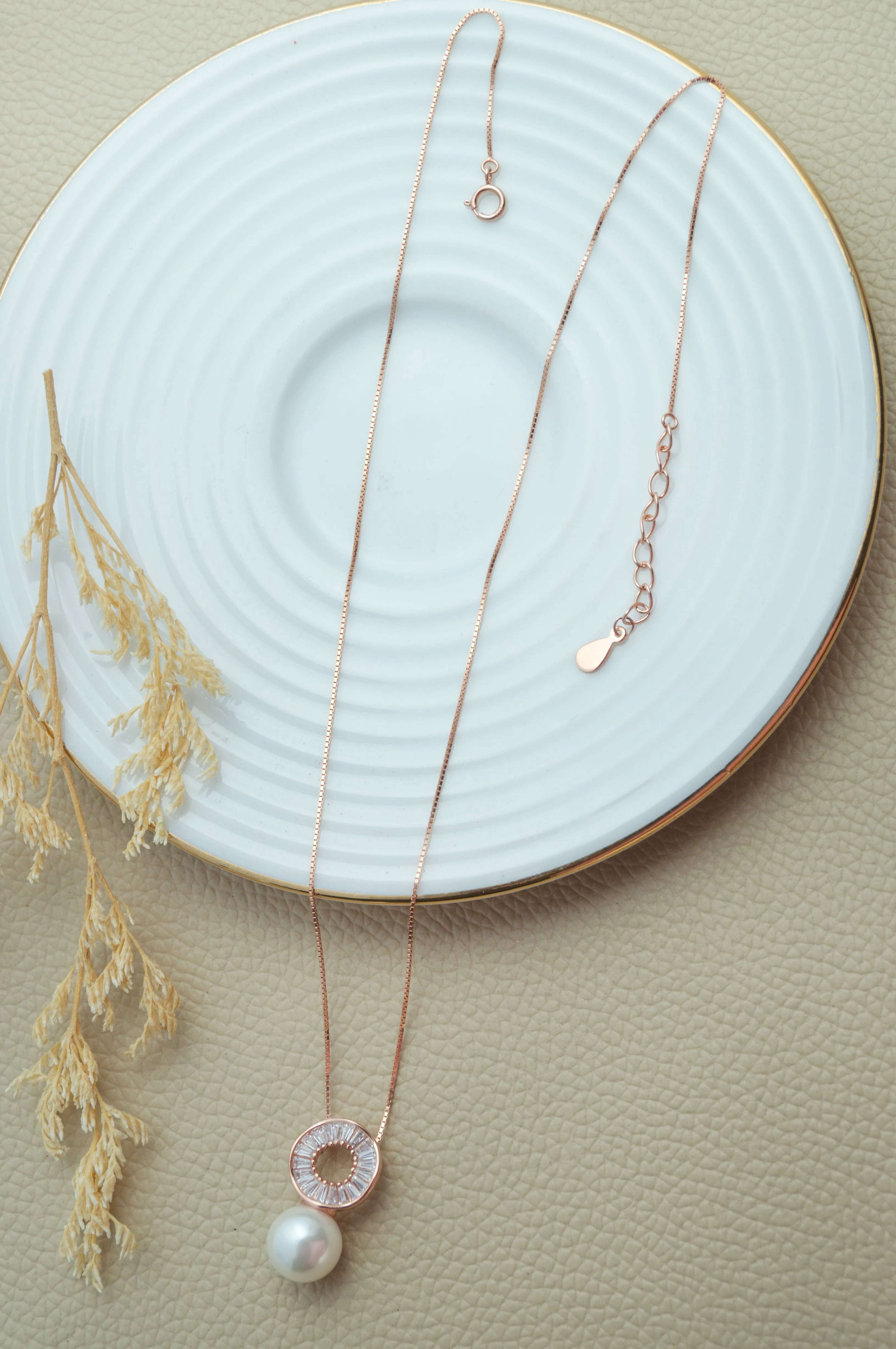 Baguetty Glam With Pearl Rose Gold Plated Sterling Silver Chain Necklace