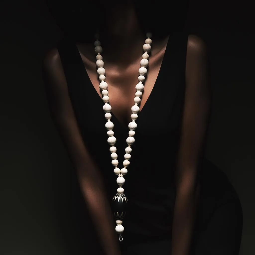 Bamako Vintage Chevron Venetian Bead Pendant Necklace