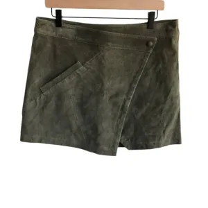 Blank NYC Olive Suede Mini Skirt Wrap Style with Asymmetrical Hem size 31