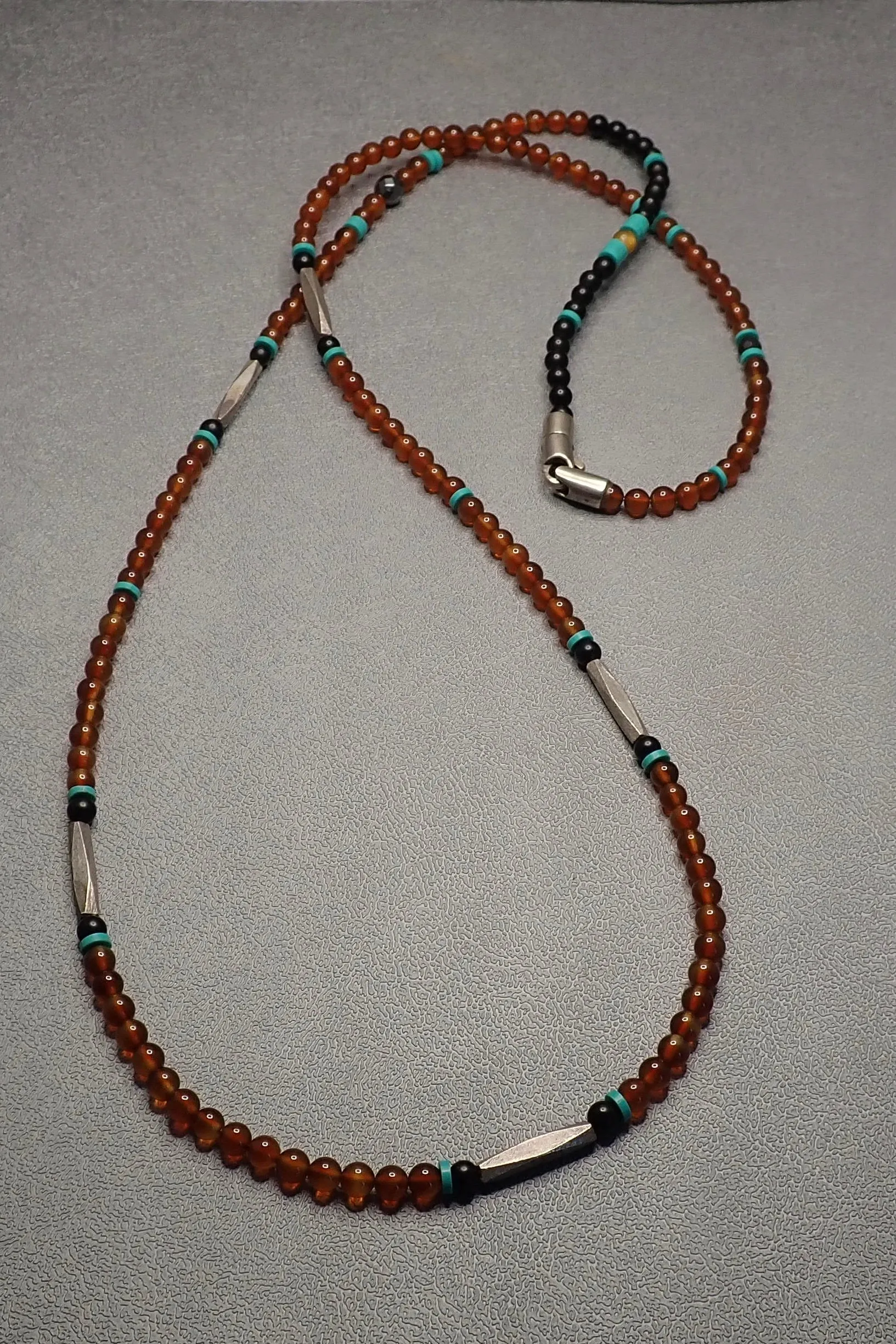 CARNELIAN BEADED NECKLACE