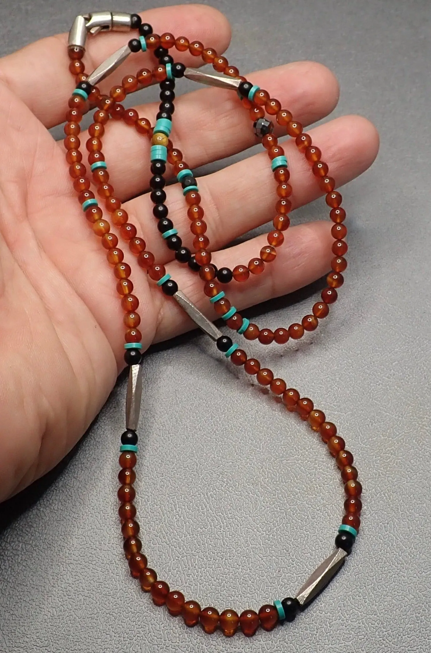 CARNELIAN BEADED NECKLACE