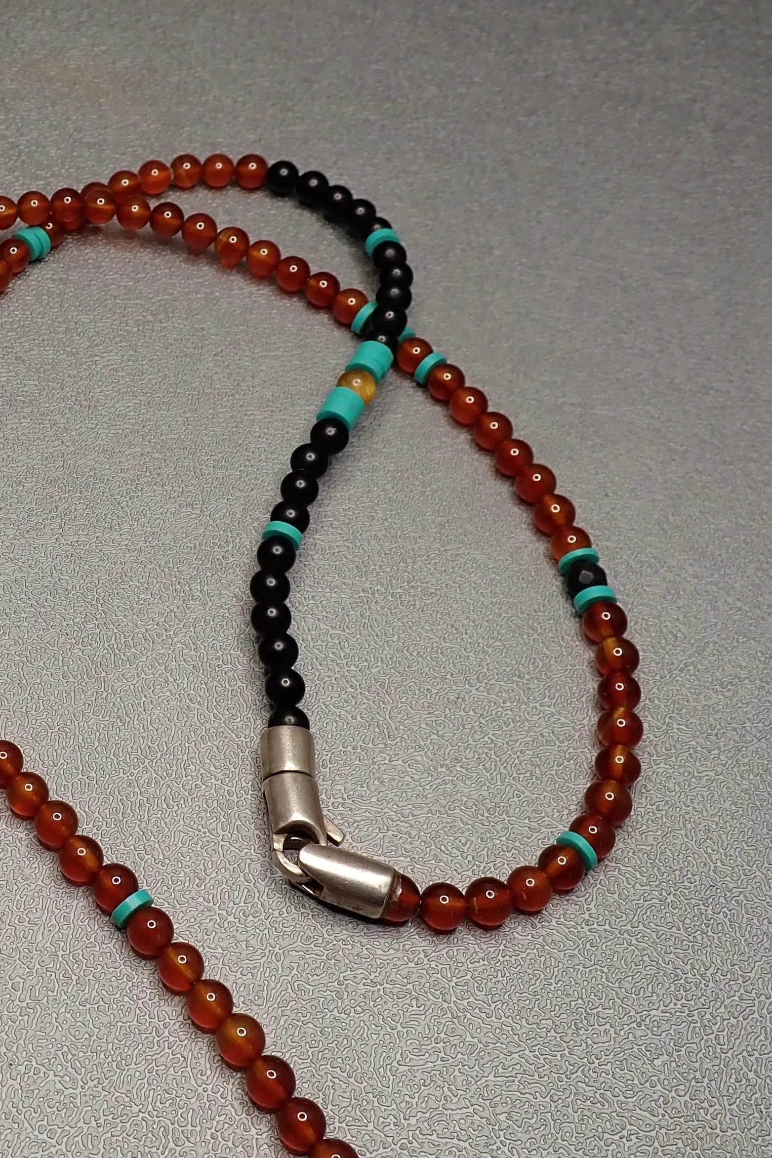 CARNELIAN BEADED NECKLACE