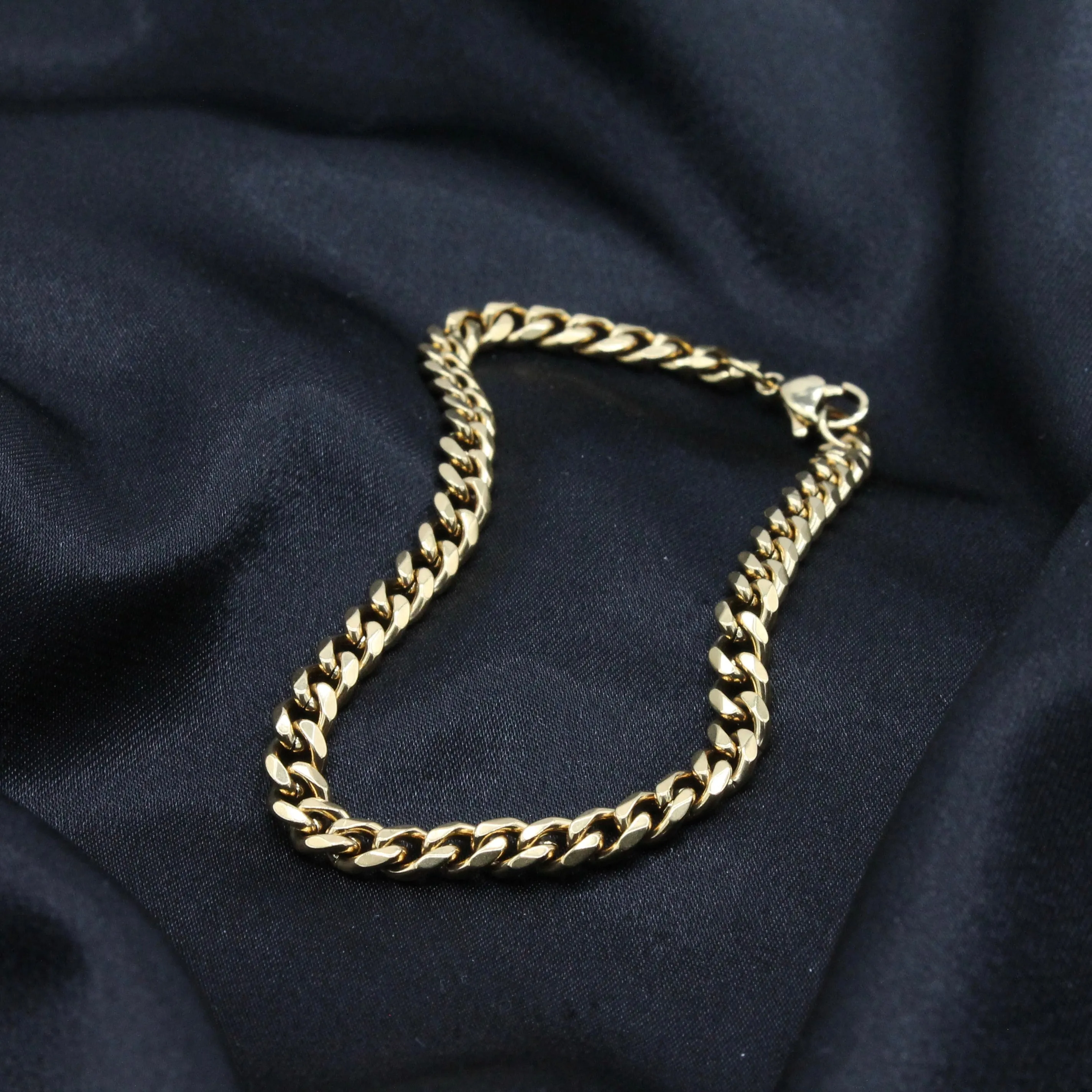 Chunky Bracelet (Gold)