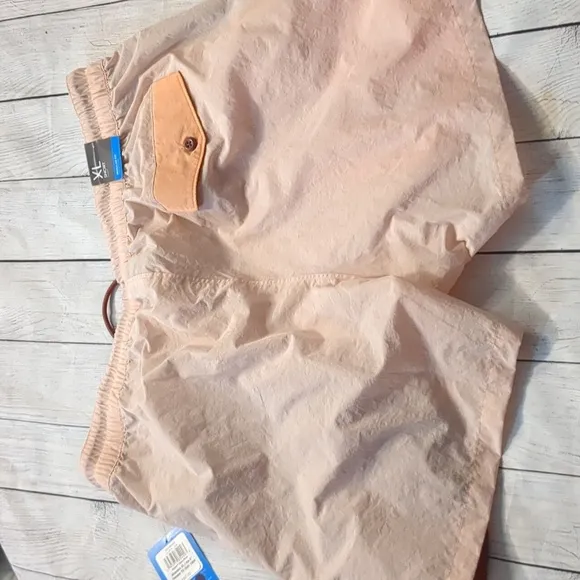 Columbia riptide retro shorts size XL