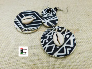 Cowrie Earring Black White Ethnic Handmade Women Jewelry