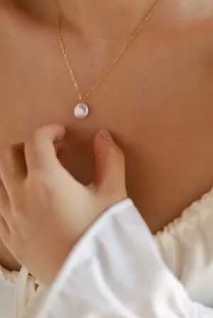 Dainty Baroque Pearl Necklace