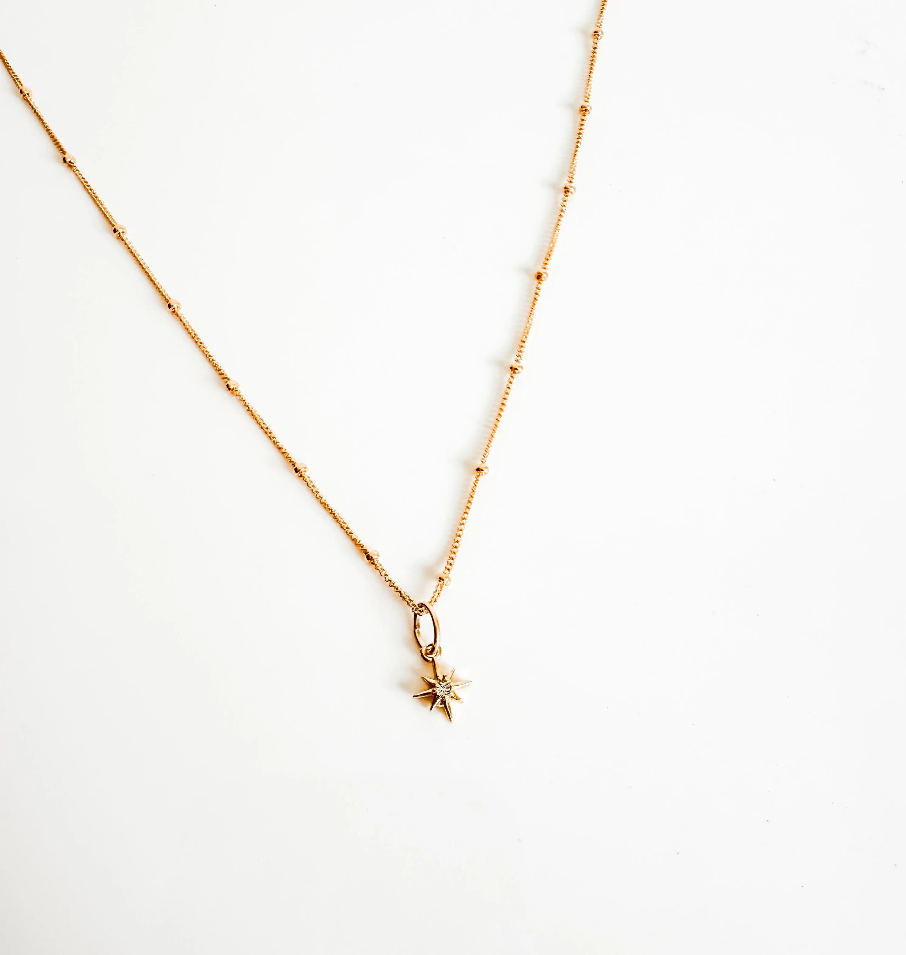 DAINTY DIAMOND CHAIN