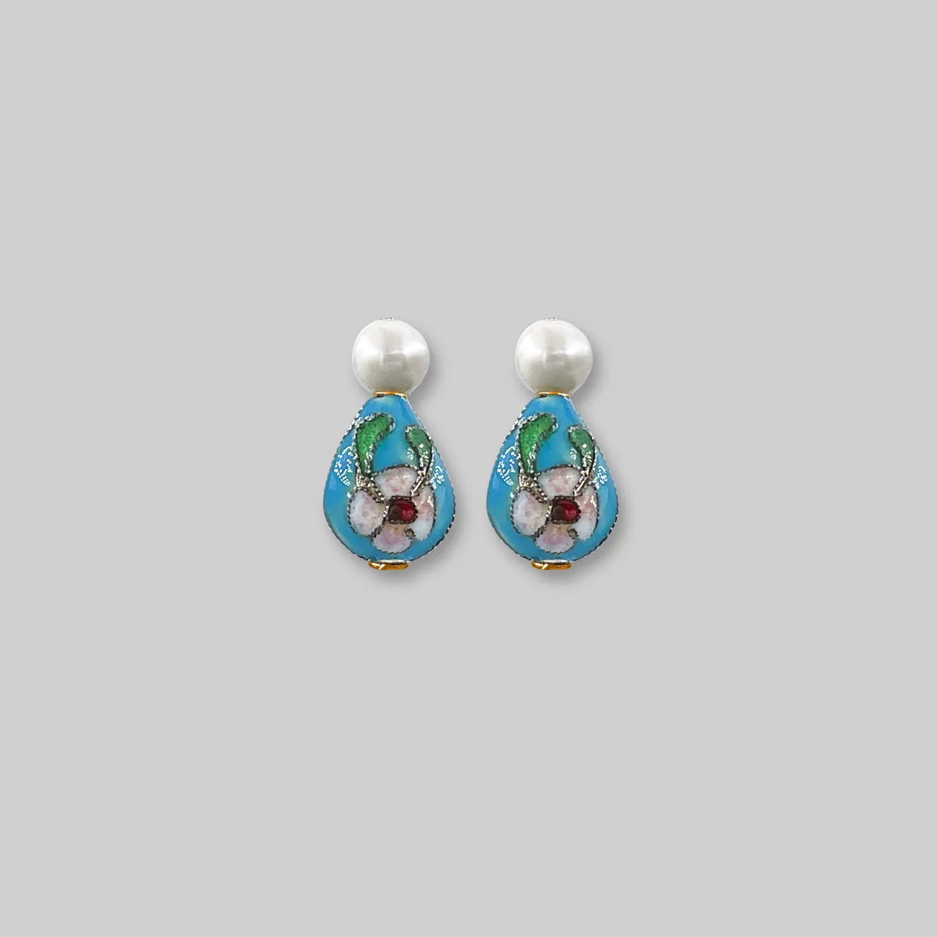 Dainty Flower Drop Earrings
