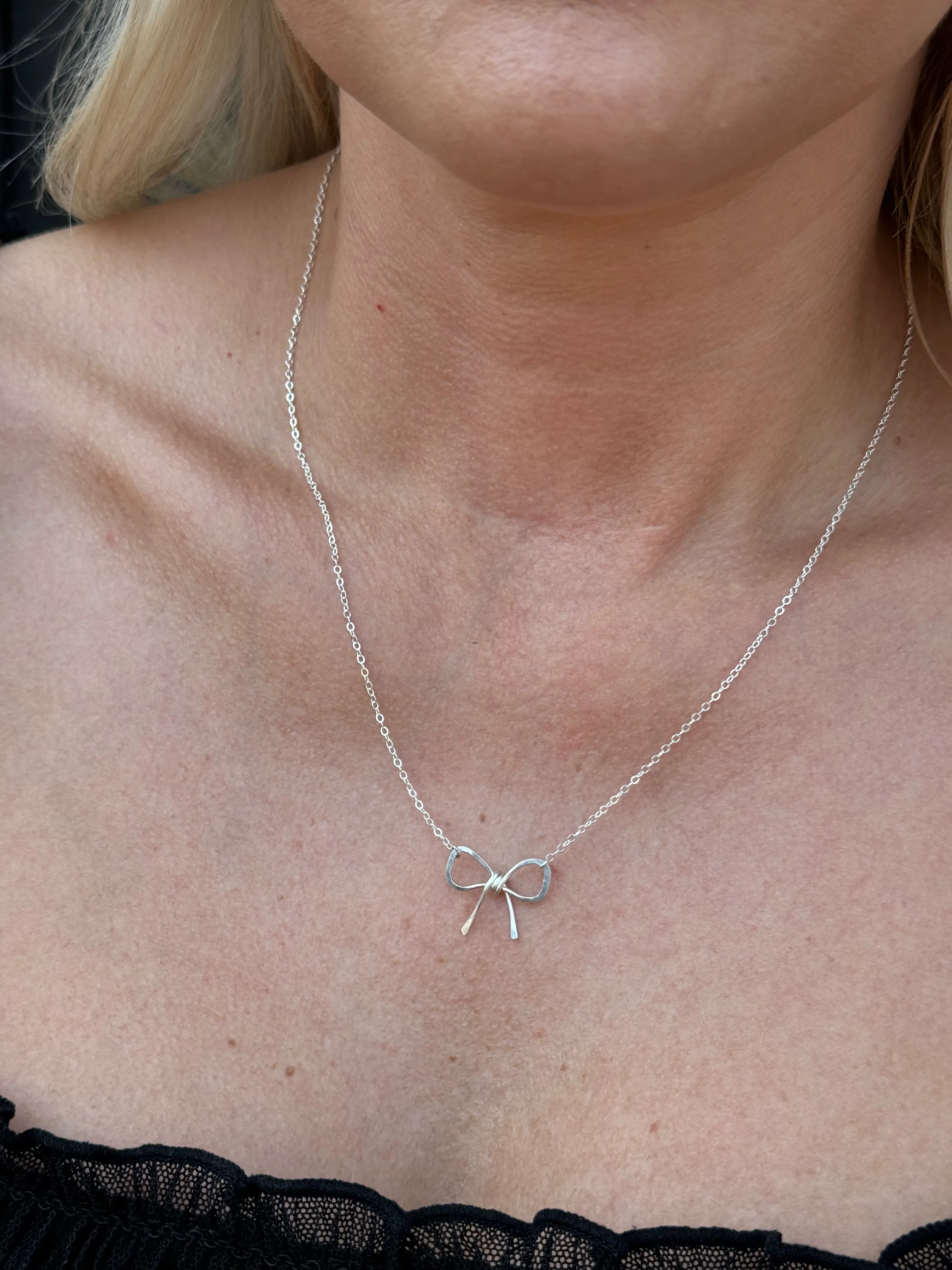 Ellie Bow Necklace