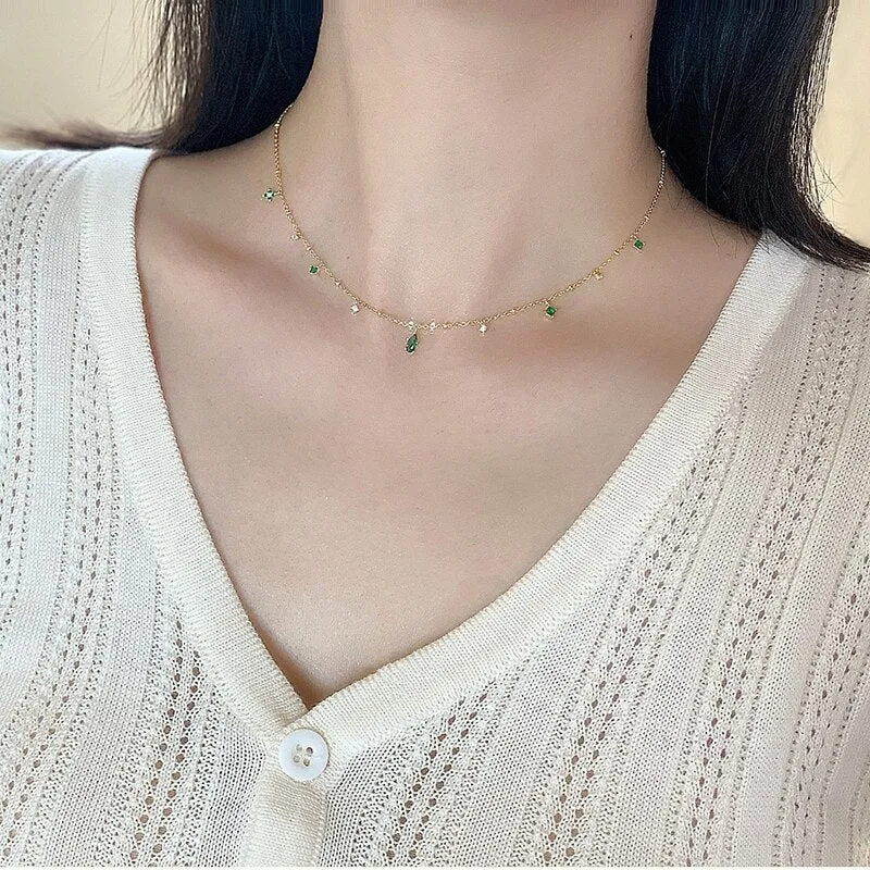 Exquisite Retro Emerald Gemstone Necklace Simple Silver Chain Jewelry
