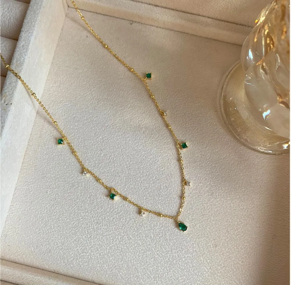Exquisite Retro Emerald Gemstone Necklace Simple Silver Chain Jewelry