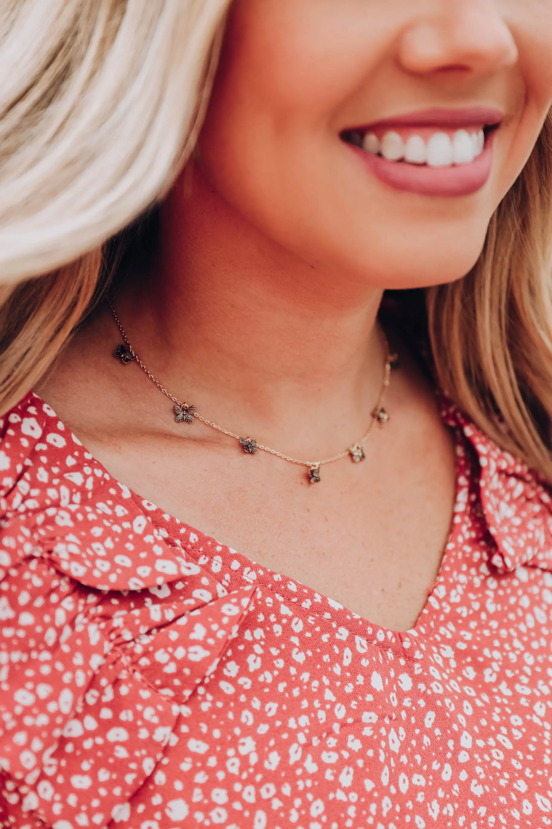 Flutter This Way Necklace - Gold