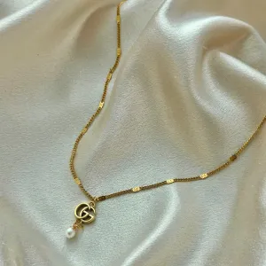 GG PEARL DROP DAINTY NECKLACE