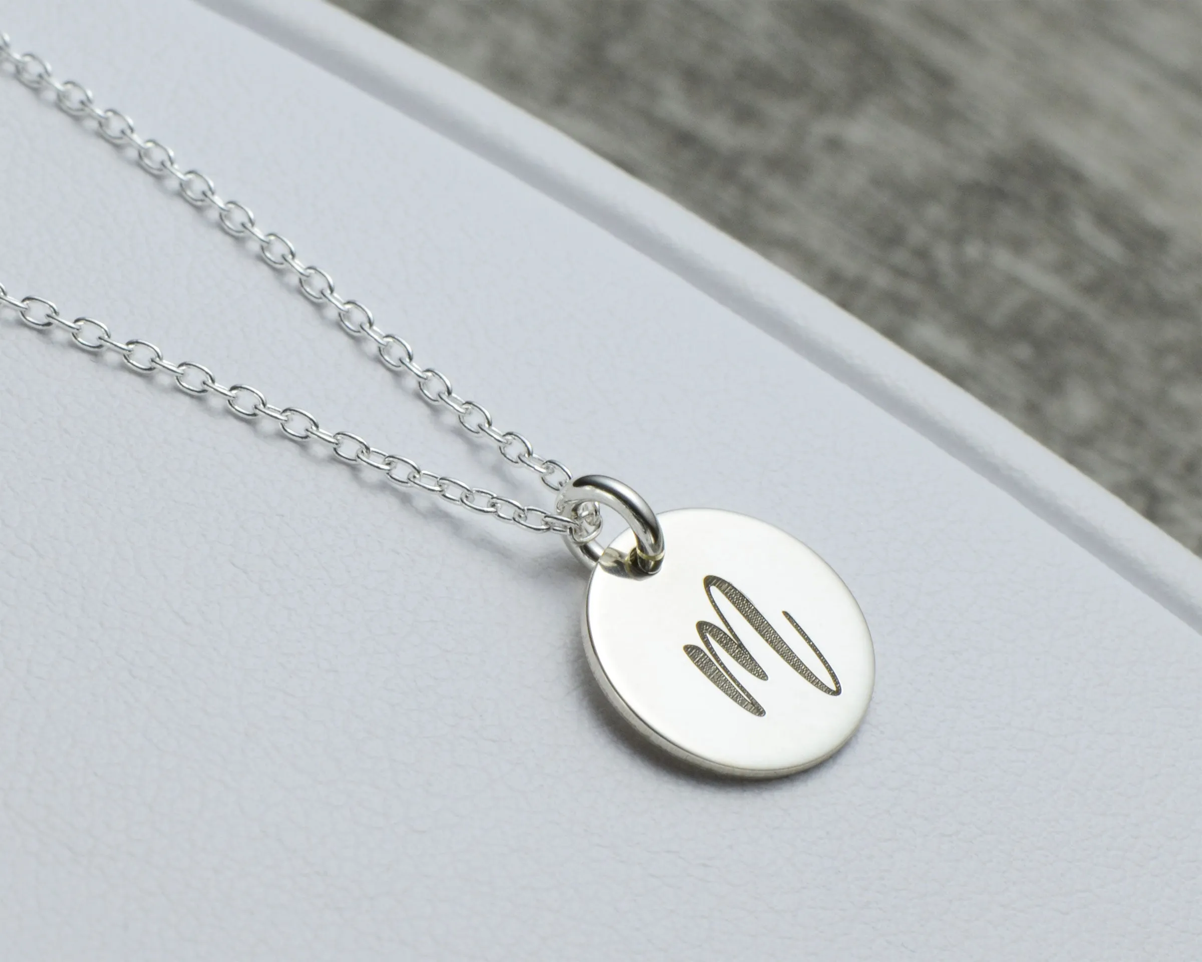 INITIAL NECKLACE