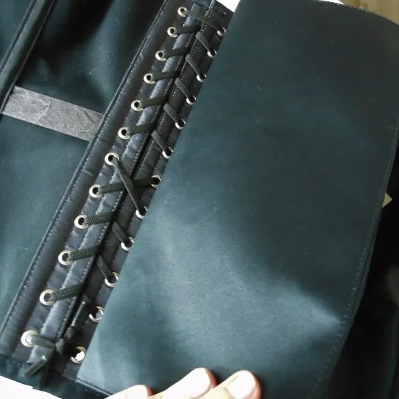KINNAIRD OF IRELAND Steel Boned Corset