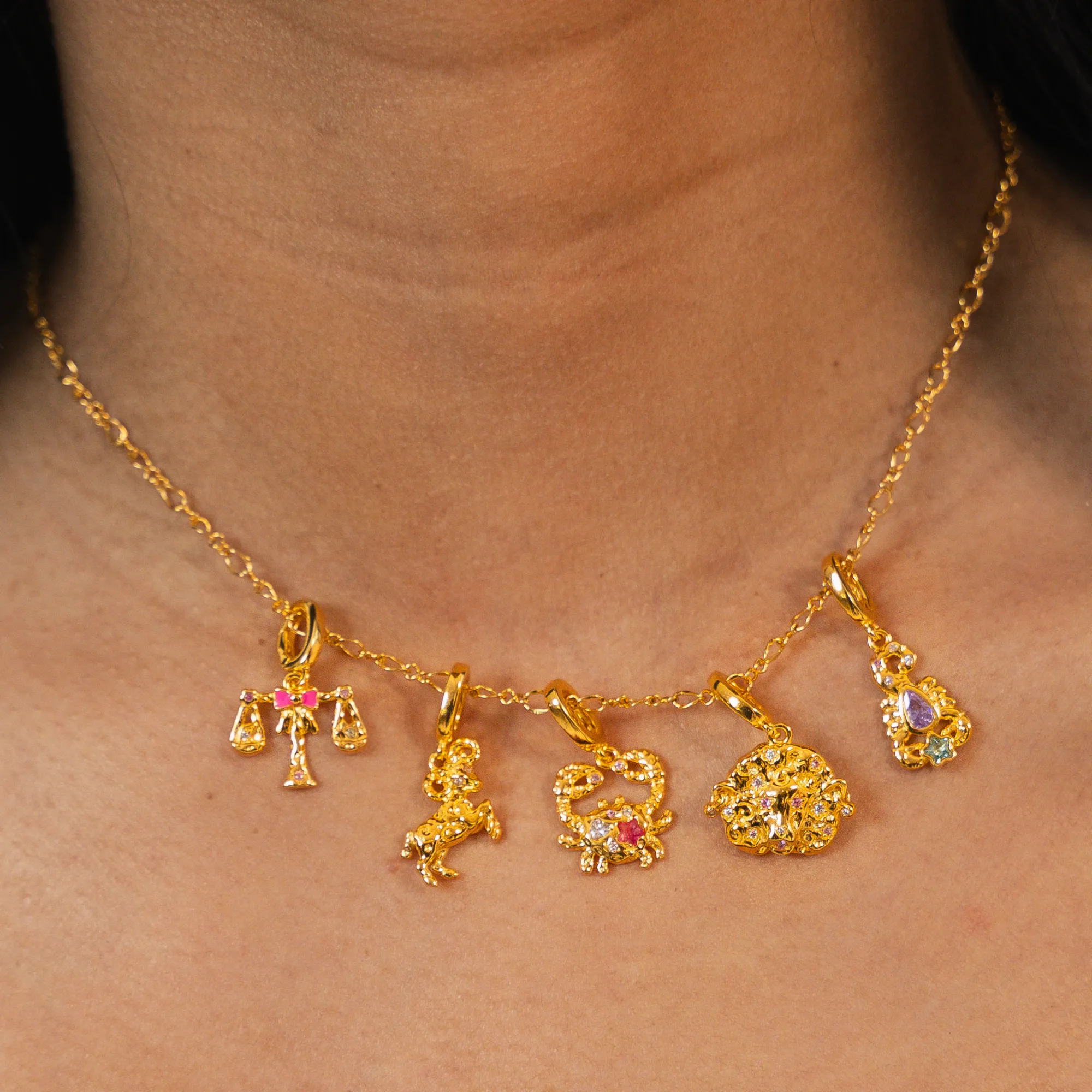 Leo Charm Gold