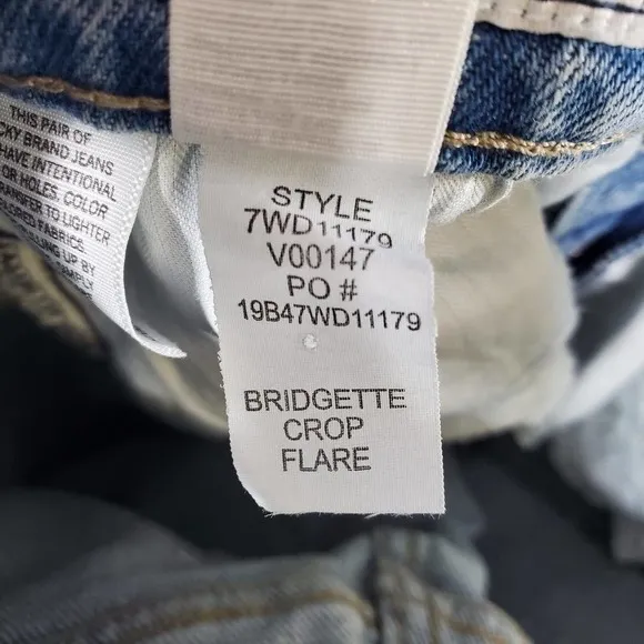 Lucky Brand Bridgette Cropped Flare Button Fly Jeans Light Wash Blue Size 00/24