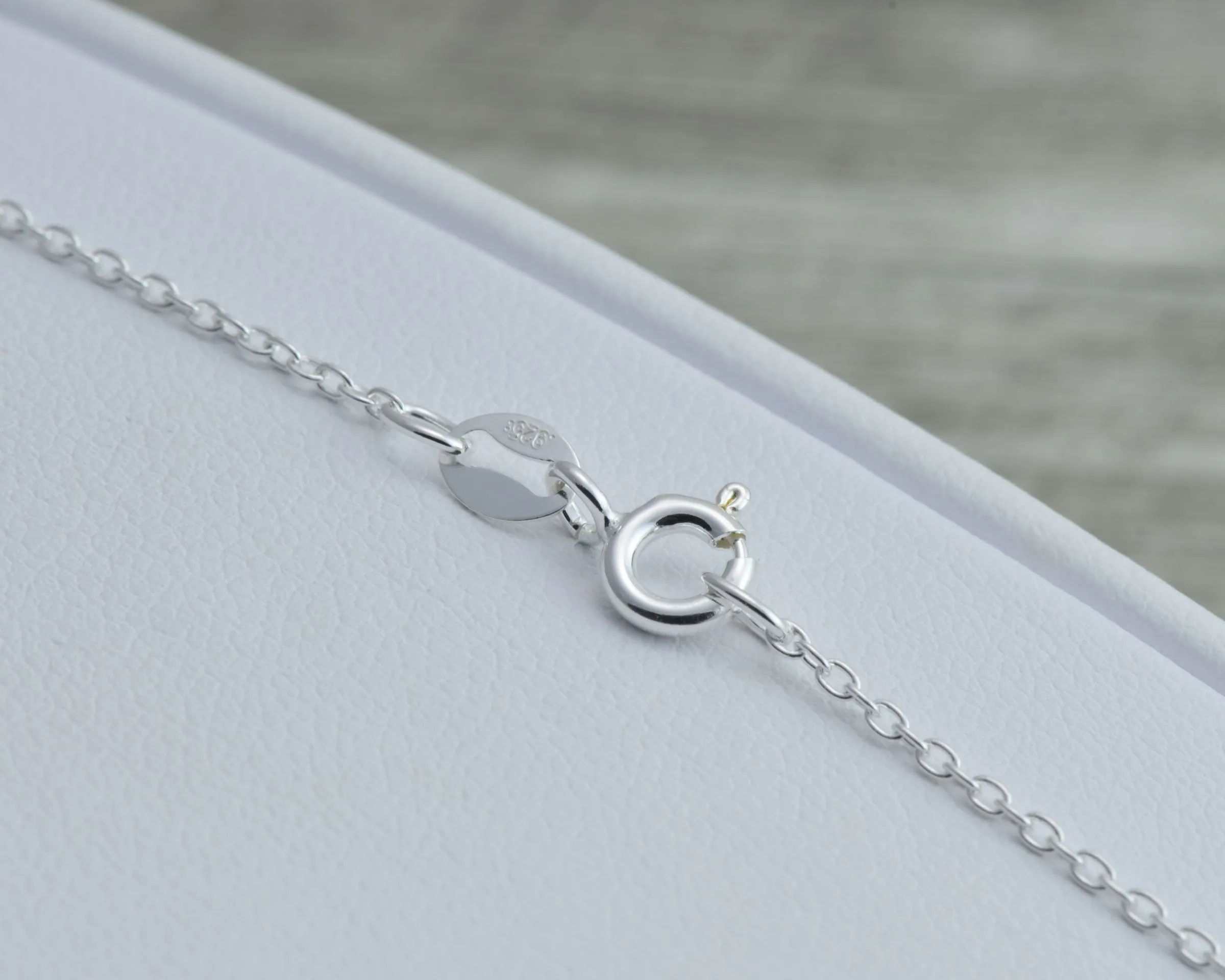 MOM NECKLACE