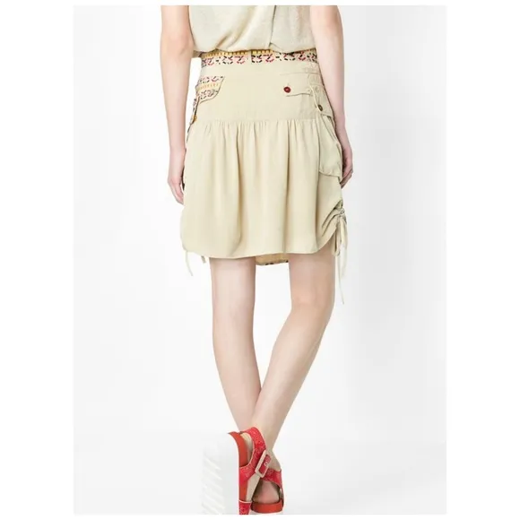 NWOT - New Without Tag PRAGA SKIRT