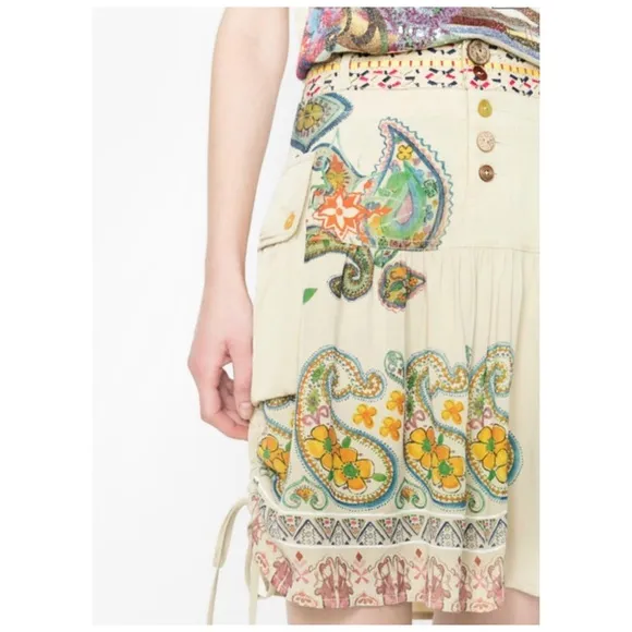 NWOT - New Without Tag PRAGA SKIRT