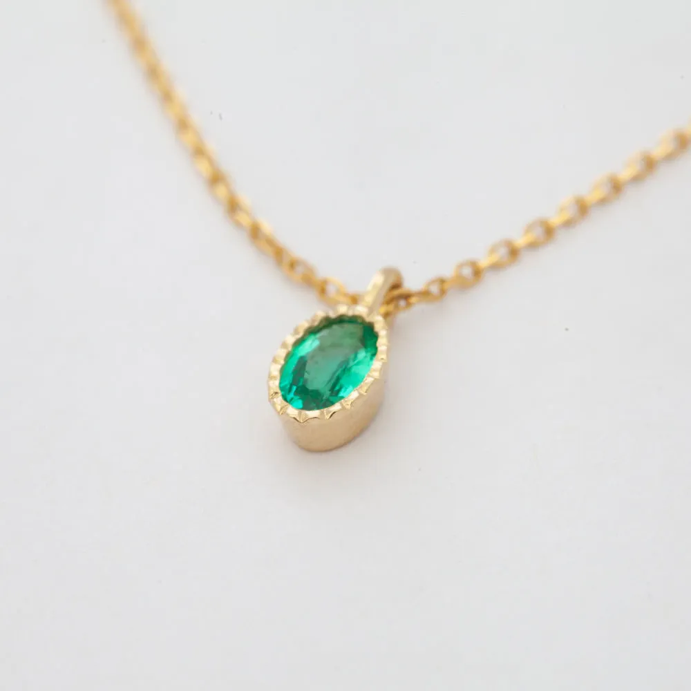 Oval Emerald Wisp Necklace
