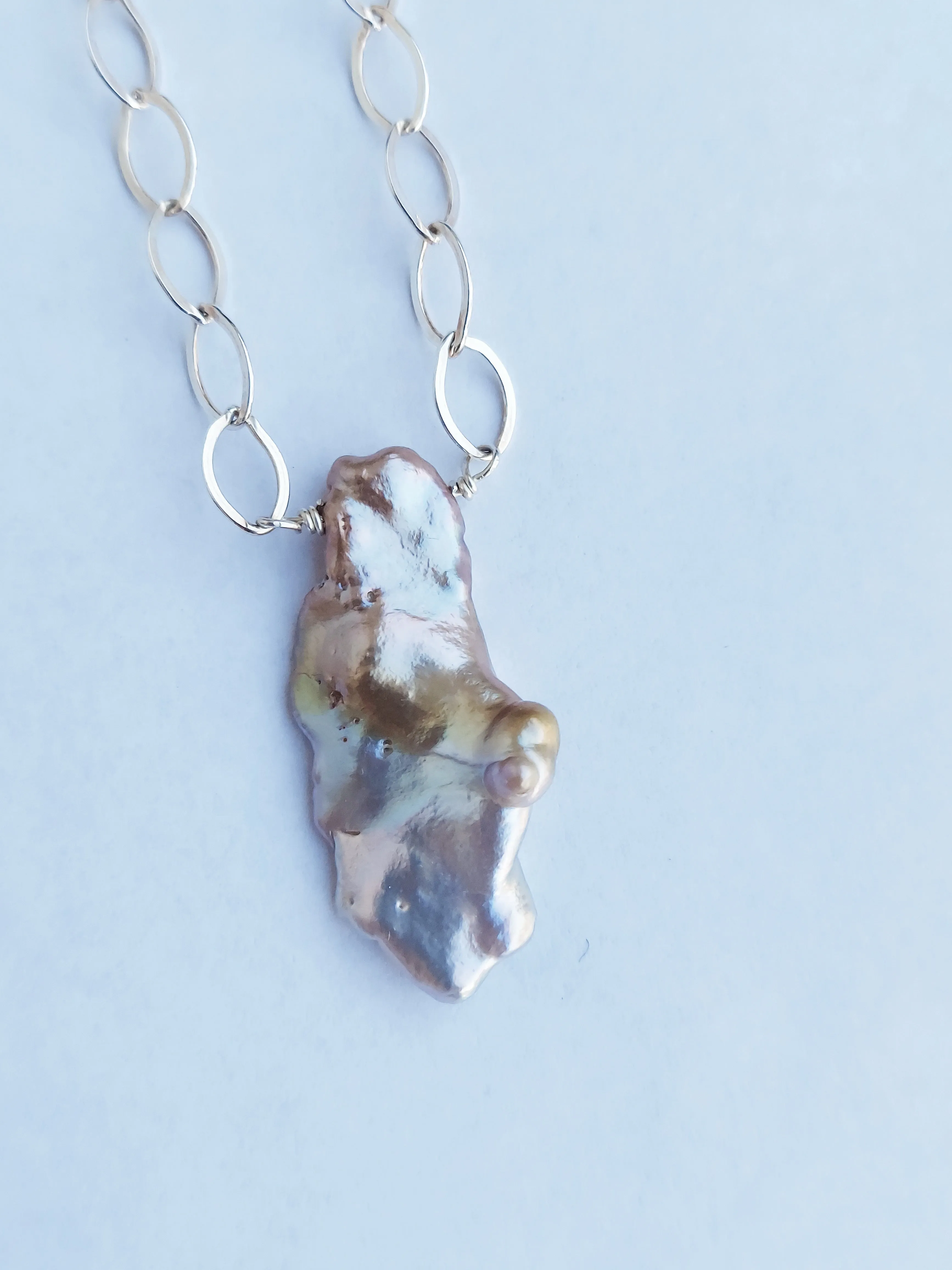 Pink Large Baroque Iridescent Pearl Pendant choker on a silver chain. Wedding Pearl Necklace. Summer Pearls